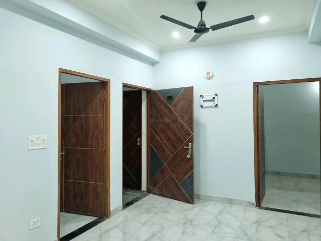 2 BHK Apartment in Sector 8 Dwarka for rent New Delhi. The reference number is 18610365
