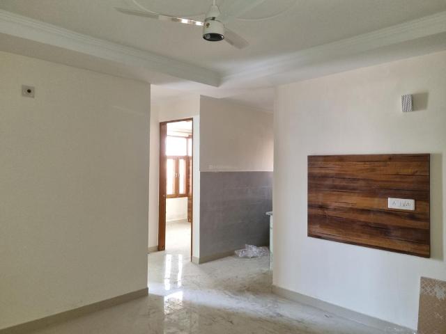 2 BHK Apartment in Sector 8 Dwarka for rent New Delhi. The reference number is 19291319