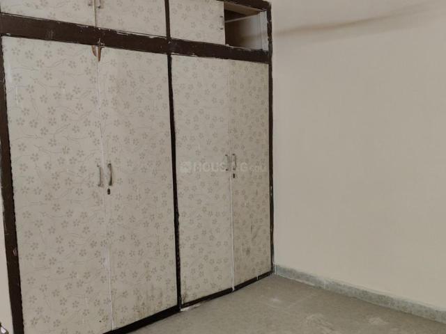 2 BHK Apartment in Sector 8 Rohini for rent New Delhi. The reference number is 19642706