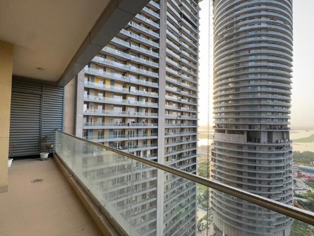 2 BHK Apartment in Sector 94 for rent Noida. The reference number is 21023386