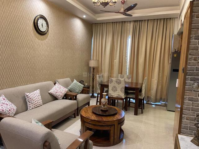 2 BHK Apartment in Sector 94 for rent Noida. The reference number is 21135435