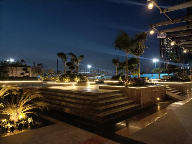 2 BHK Apartment in Sector 94 for resale Noida. The reference number is 21315968
