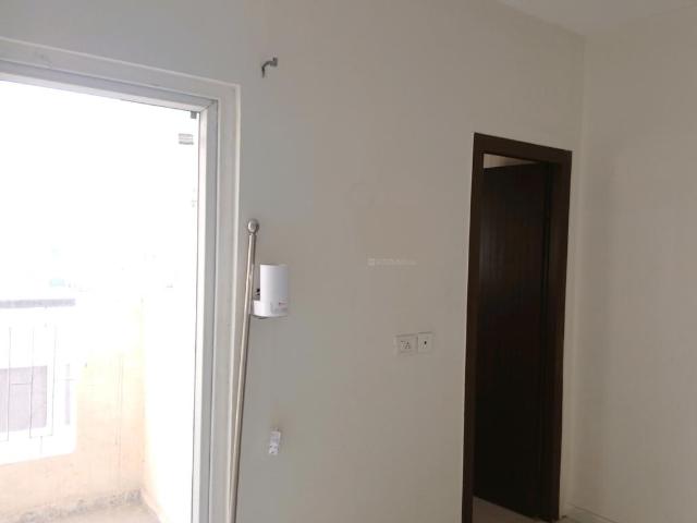 2 BHK Apartment in Sector 99 for rent Gurgaon. The reference number is 20280156