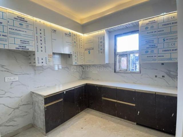 2 BHK Apartment in Sector 99 for resale Noida. The reference number is 20460342