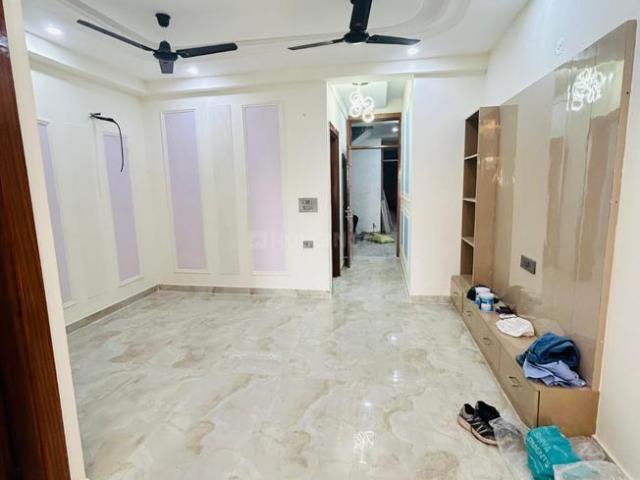 2 BHK Apartment in Sector 99 for resale Noida. The reference number is 20917883