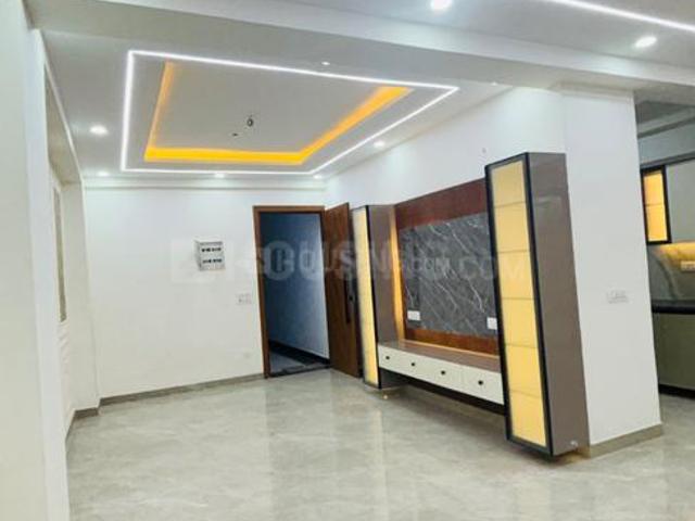 2 BHK Apartment in Sector 99 for resale Noida. The reference number is 21027434