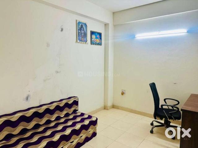 2 BHK Apartment in Sector 99A for rent Gurgaon. The reference number is 21088146