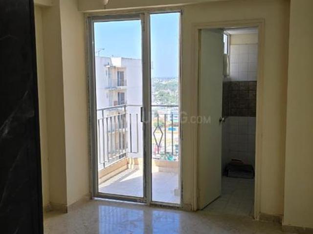 2 BHK Apartment in Sector 90 for rent Gurgaon. The reference number is 19739497