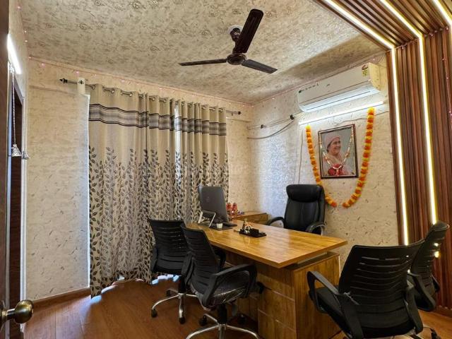 2 BHK Apartment in Sector 90 for rent Gurgaon. The reference number is 20929786