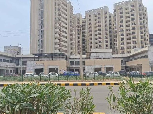 2 BHK Apartment in Sector 90 for rent Gurgaon. The reference number is 21116517