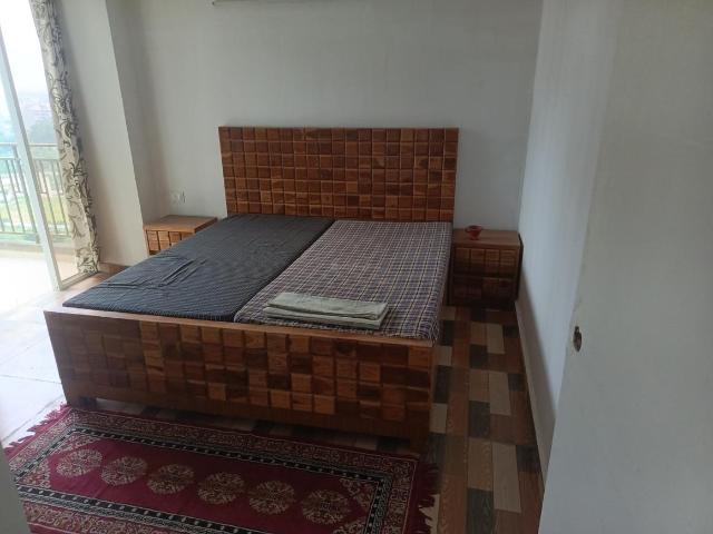 2 BHK Apartment in Sector 90 for rent Gurgaon. The reference number is 21135741