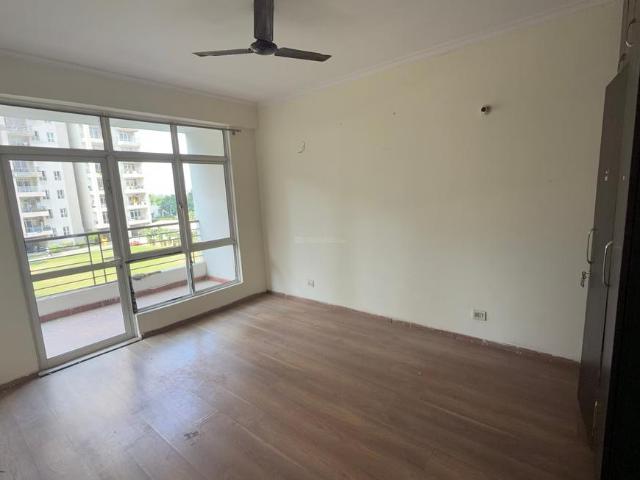 2 BHK Apartment in Sector 92 for resale Gurgaon. The reference number is 21180013