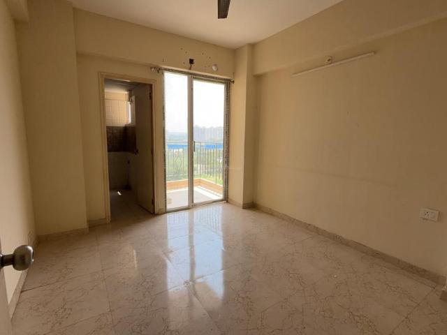 2 BHK Apartment in Sector 93 for rent Gurgaon. The reference number is 20780556