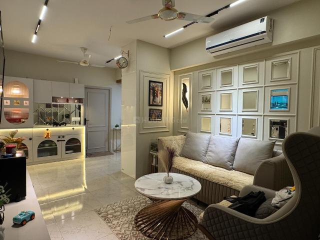 2 BHK Apartment in Sector 93 for resale Gurgaon. The reference number is 21359972