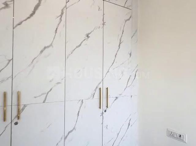 2 BHK Apartment in Sector 9 Rohini for rent New Delhi. The reference number is 21216400
