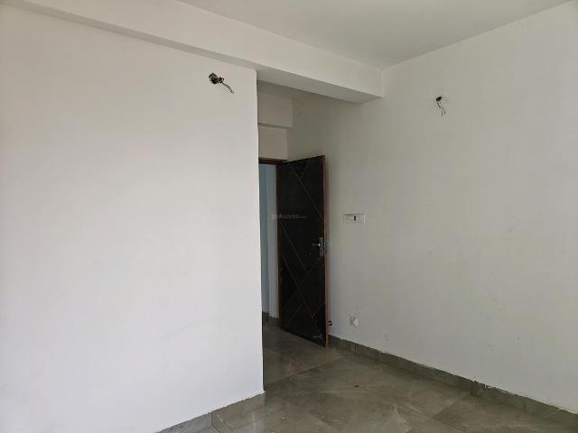 2 BHK Apartment in Selaiyur for resale Chennai. The reference number is 19748568