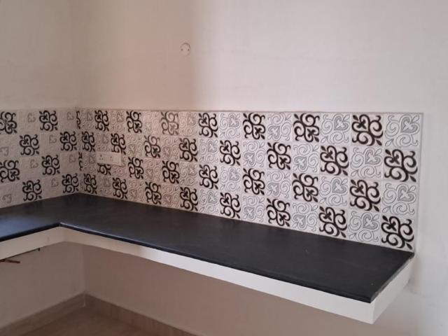 2 BHK Apartment in Serampore for rent Hooghly. The reference number is 18570172