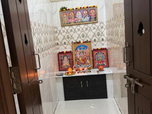 2 BHK Apartment in Serilingampally for rent Hyderabad. The reference number is 20937198