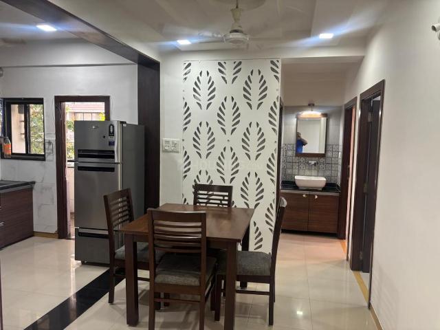 2 BHK Apartment in Shyamal for rent Ahmedabad. The reference number is 19958167
