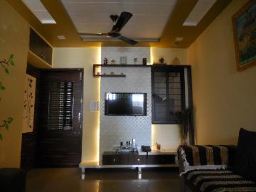 2 BHK Apartment in Shyamal for rent Ahmedabad. The reference number is 20556956