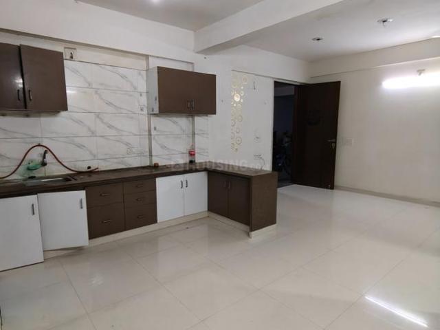 2 BHK Apartment in Shyamal for rent Ahmedabad. The reference number is 20757295