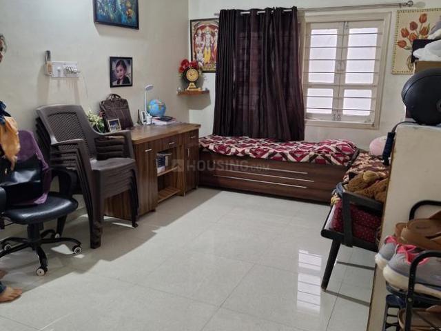 2 BHK Apartment in Shyamal for rent Ahmedabad. The reference number is 20806167