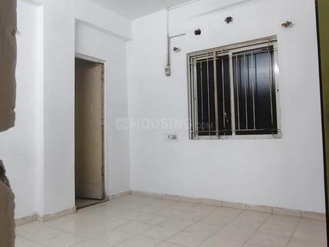 2 BHK Apartment in Shyamal for rent Ahmedabad. The reference number is 21030069