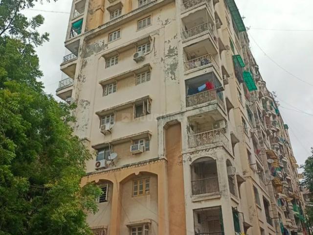2 BHK Apartment in Shyamal for resale Ahmedabad. The reference number is 21011530