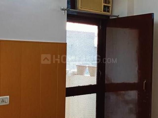 2 BHK Apartment in Shahganj for rent Agra. The reference number is 20498094