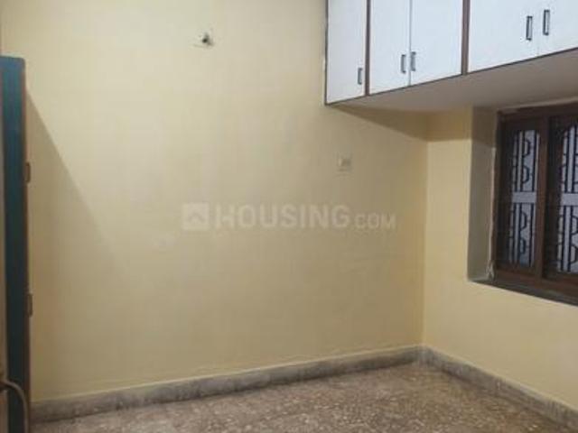 2 BHK Apartment in Shahibaug for rent Ahmedabad. The reference number is 21302608