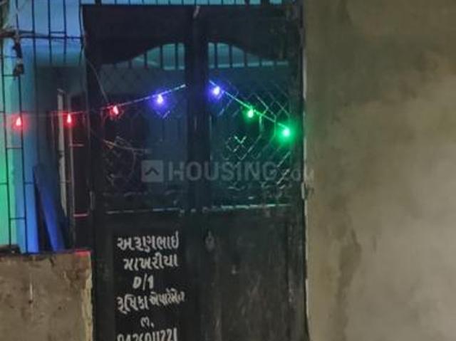 2 BHK Apartment in Shahibaug for resale Ahmedabad. The reference number is 18622208
