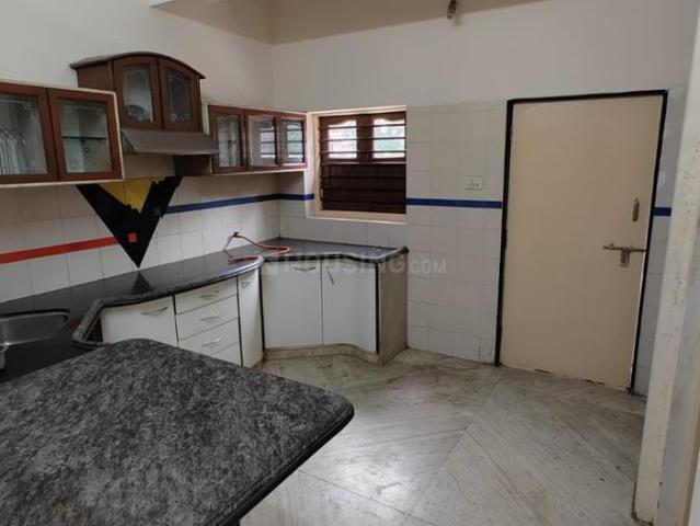 2 BHK Apartment in Shahibaug for resale Ahmedabad. The reference number is 20042961