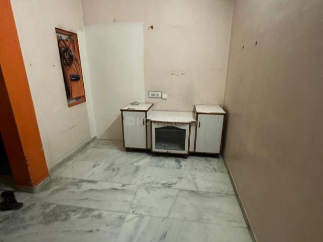 2 BHK Apartment in Shahibaug for resale Ahmedabad. The reference number is 21213947