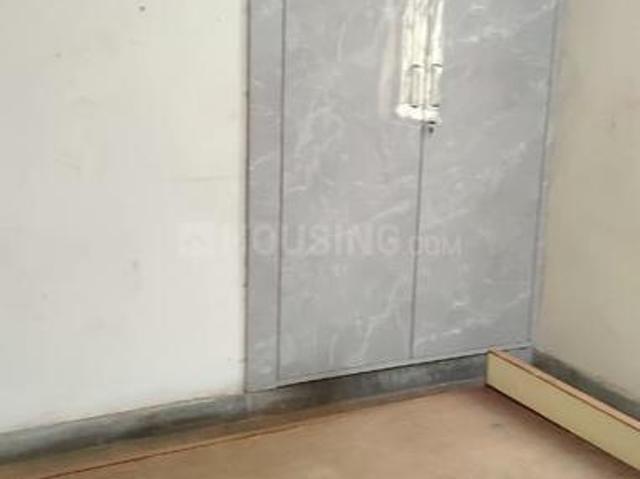 2 BHK Apartment in Shalimar Bagh for rent New Delhi. The reference number is 21091784