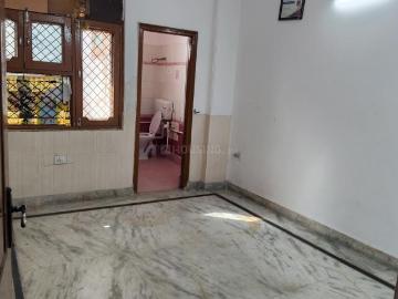 2 BHK Apartment in Shalimar Garden for rent Ghaziabad. The reference number is 20436935