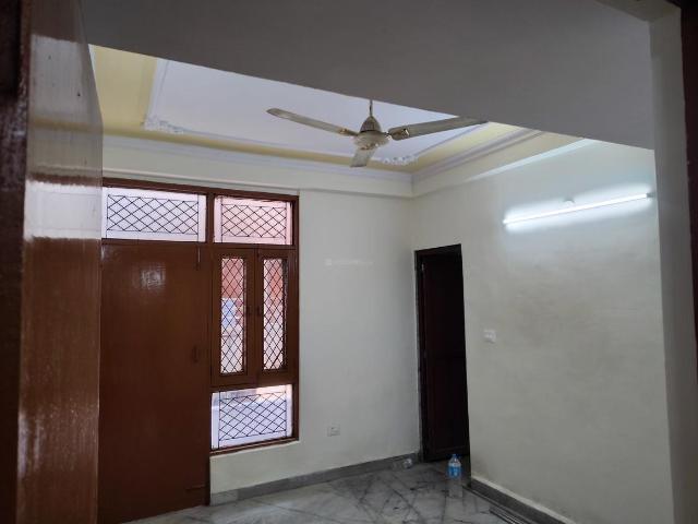 2 BHK Apartment in Shalimar Garden for rent Ghaziabad. The reference number is 20902164