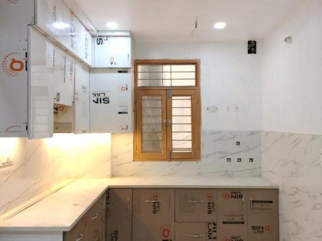 2 BHK Apartment in Shalimar Garden for resale Ghaziabad. The reference number is 16409446