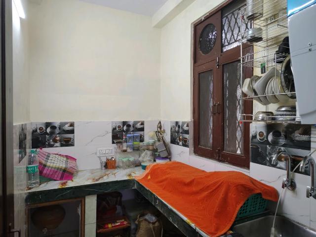 2 BHK Apartment in Shalimar Garden for resale Ghaziabad. The reference number is 17934234