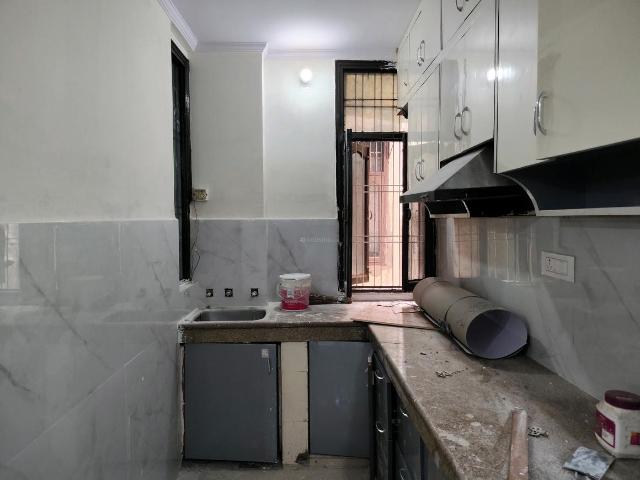 2 BHK Apartment in Shalimar Garden for resale Ghaziabad. The reference number is 18053674
