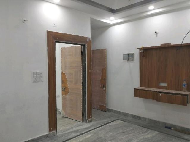 2 BHK Apartment in Shalimar Garden for resale Ghaziabad. The reference number is 19977919