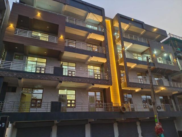 2 BHK Apartment in Shalimar Garden for resale Ghaziabad. The reference number is 20206280