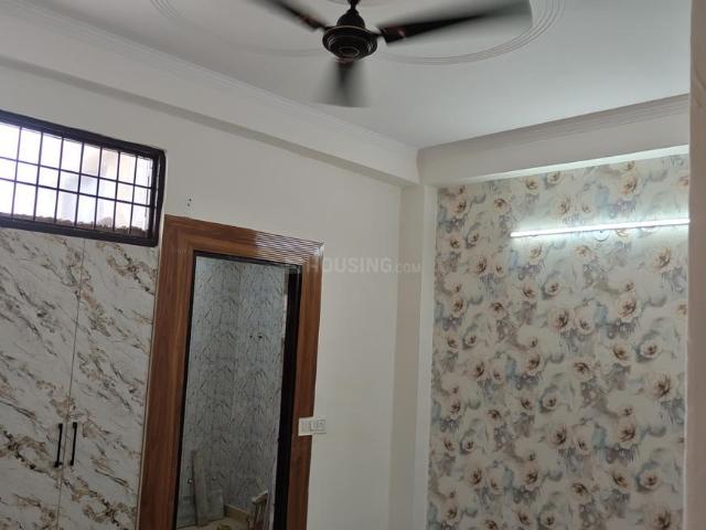 2 BHK Apartment in Shalimar Garden for resale Ghaziabad. The reference number is 20633969