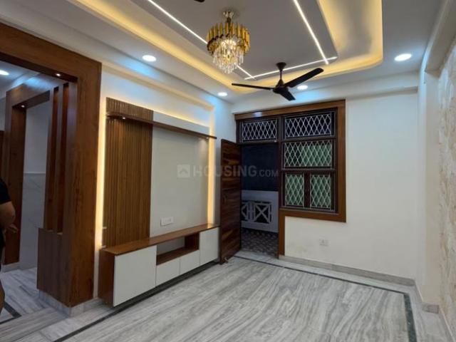 2 BHK Apartment in Shalimar Garden for resale Ghaziabad. The reference number is 21149915