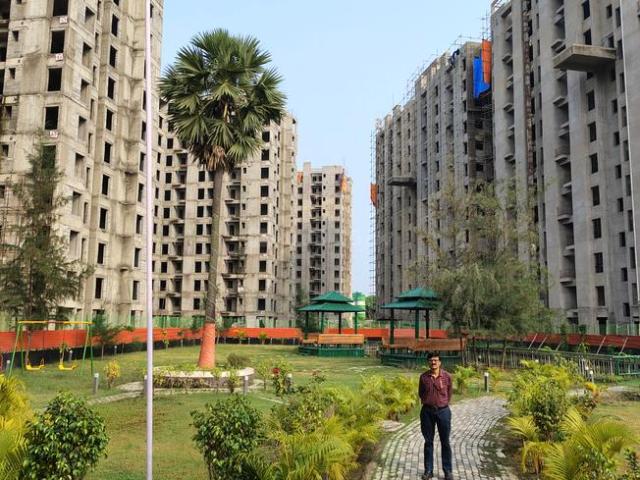 2 BHK Apartment in Shalimar for resale Howrah. The reference number is 21175860