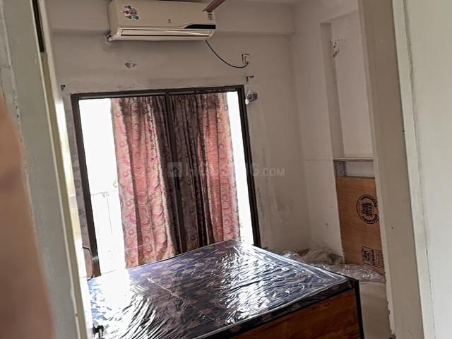 2 BHK Apartment in Shantigram for rent Ahmedabad. The reference number is 21026475