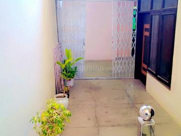2 BHK Apartment in Shastri Nagar for rent Meerut. The reference number is 18616594