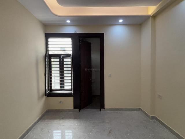 2 BHK Apartment in Shastri Nagar for resale Ghaziabad. The reference number is 20312650