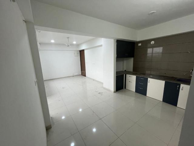 2 BHK Apartment in Shela for rent Ahmedabad. The reference number is 15463156