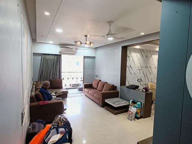 2 BHK Apartment in Shela for rent Ahmedabad. The reference number is 18715313