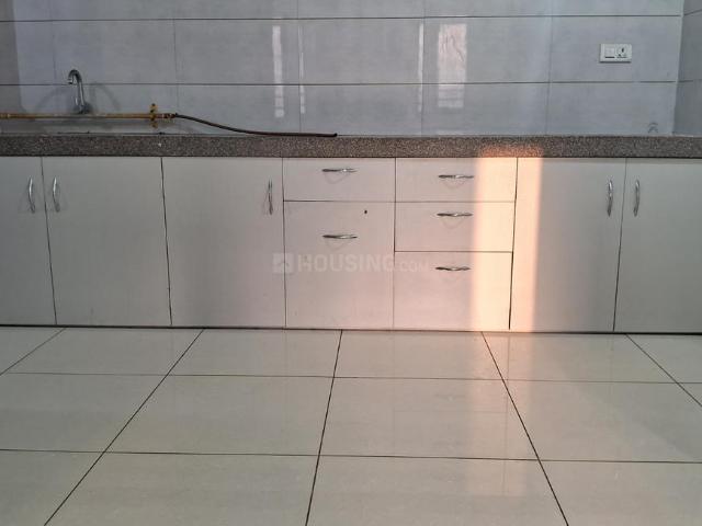 2 BHK Apartment in Shela for rent Ahmedabad. The reference number is 18934593